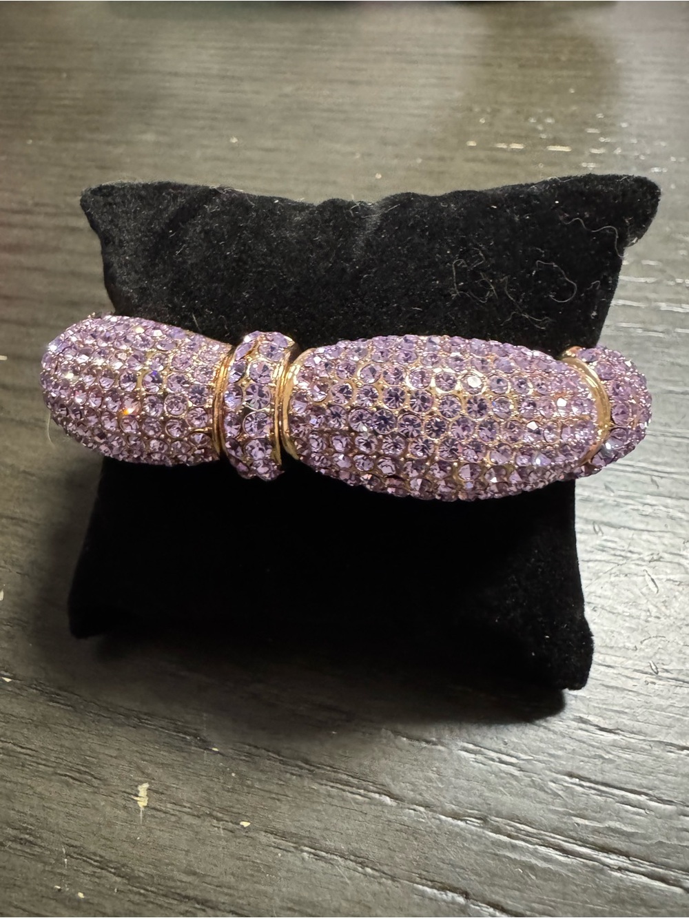 Source Unknown Lavender Crystal Bow Bracelet with Gold Accents